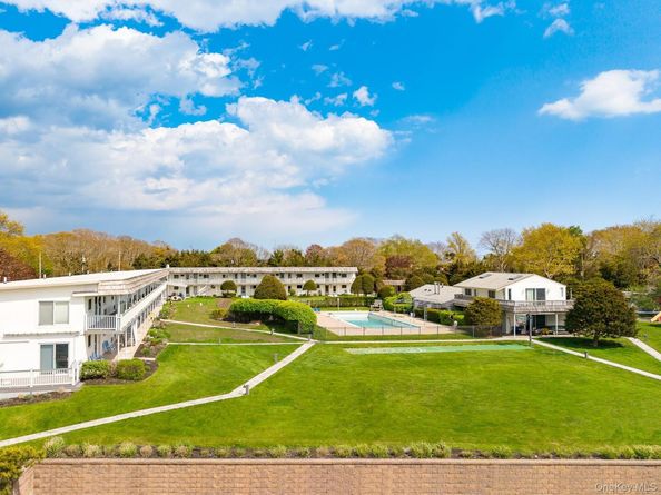 50 Rampasture Road 6, Hampton Bays NY 11946