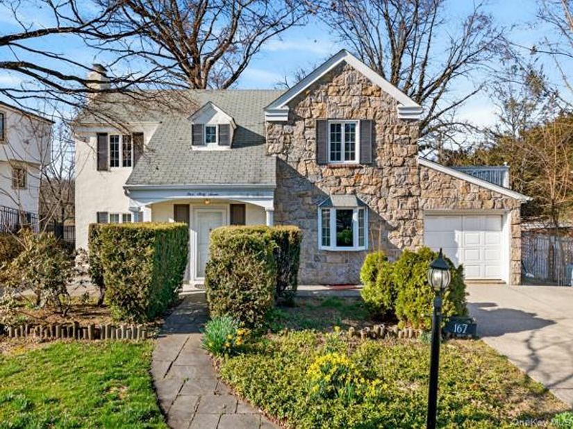 167 Old Mill Road, Manhasset NY 11030