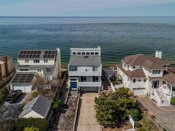 16 Makamah Beach Road