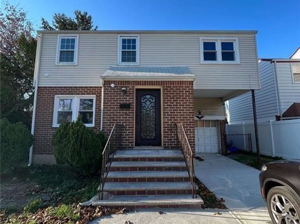 34 Diamond Street, Elmont NY 11003