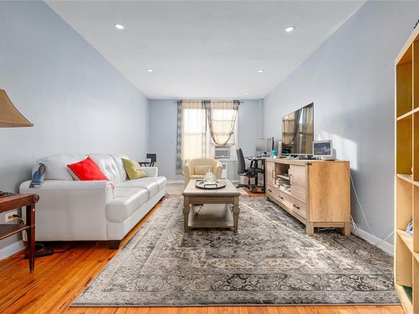 6730 Clyde Street 5T, Forest Hills NY 11375