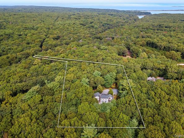 530 Hands Creek Road, East Hampton NY 11937