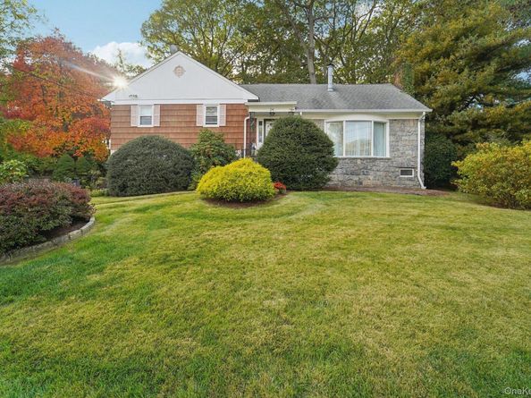 24 Pamela Lane, New Rochelle NY 10804