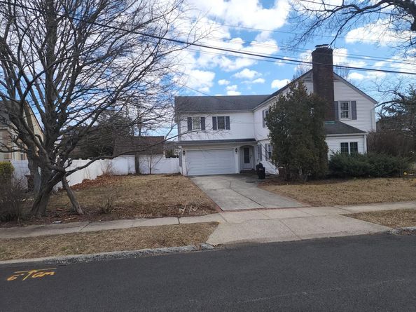 15 McKenna Avenue, North Baldwin NY 11510