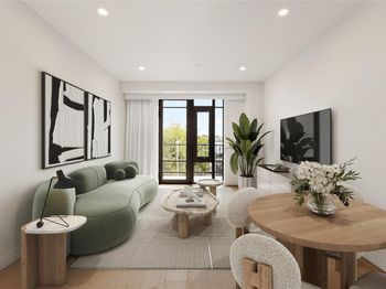 20-08 Steinway Street