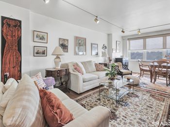 2625 Park Avenue