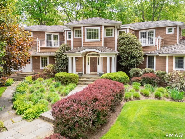 41 Lake Wind Road, New Canaan CT 06840