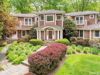 41 Lake Wind Road