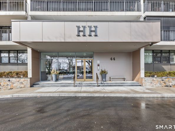 44 Strawberry Hill Avenue APT 11N, Stamford CT 06902