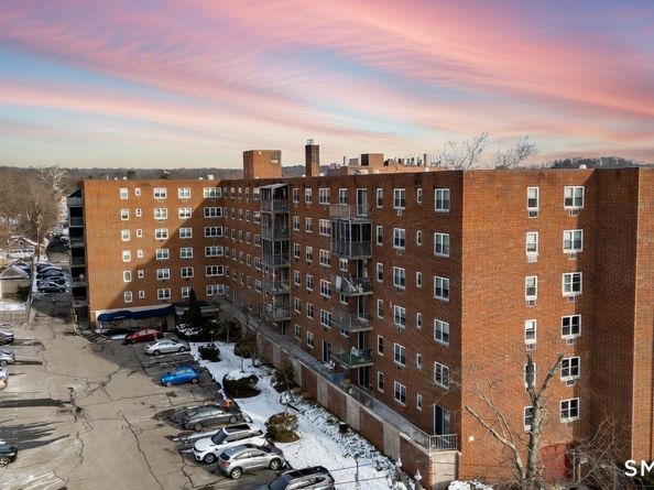 27 Northill Street APT 5N, Stamford CT 06907