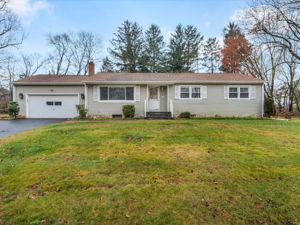 42 Wendy Road, Trumbull CT 06611