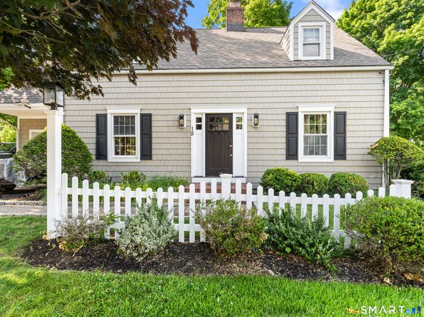 15 Ezra Road, Danbury CT 06811