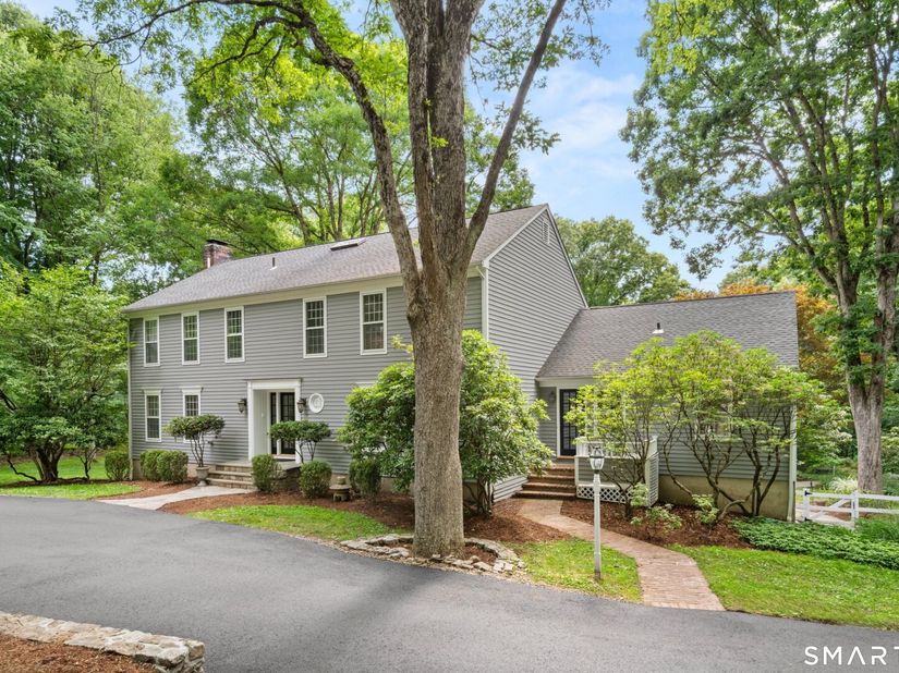32 Silver Ridge Common, Weston CT 06883