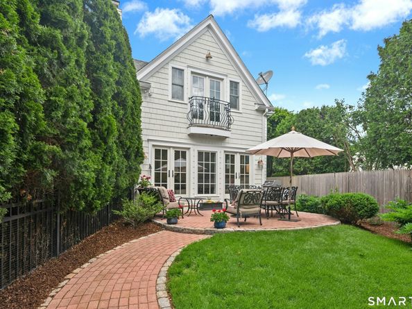 36 Mortimer Street, New Canaan CT 06840