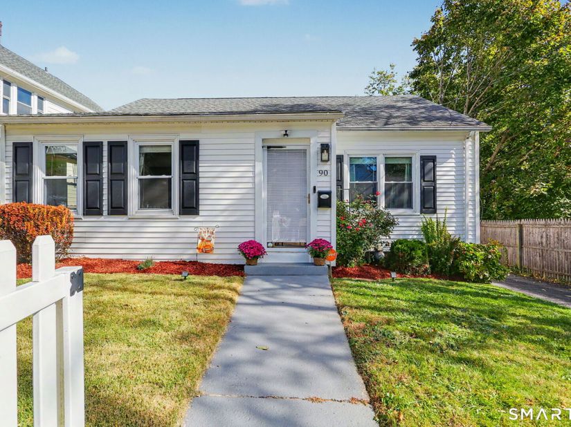 90 Gurdon Street, Bridgeport CT 06606