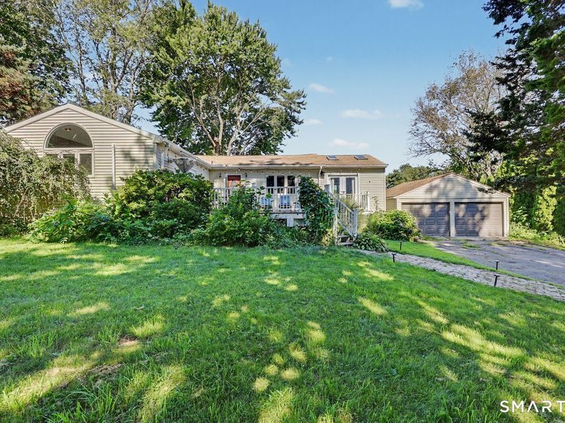 52 West Street, Shelton CT 06484