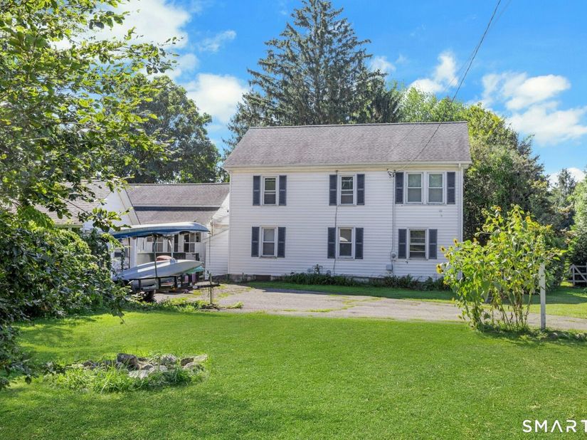 840 Monroe Turnpike, Monroe CT 06468