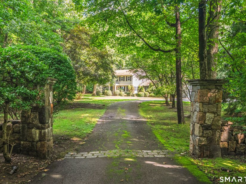 523 Brookside Road, New Canaan CT 06840