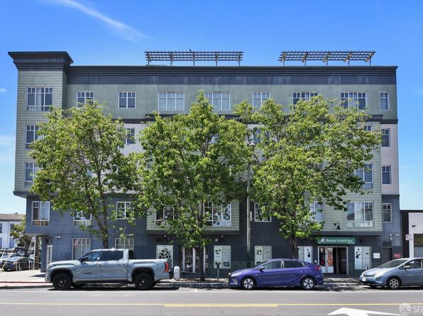 2407 telegraph Avenue 504, Oakland CA 94612