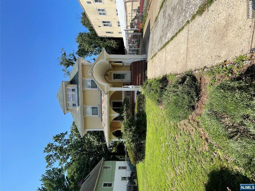 24 Cleveland Street, Englewood NJ 07631