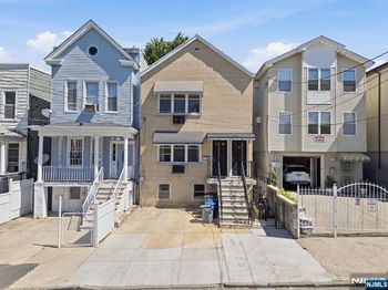 84 Clendenny Avenue