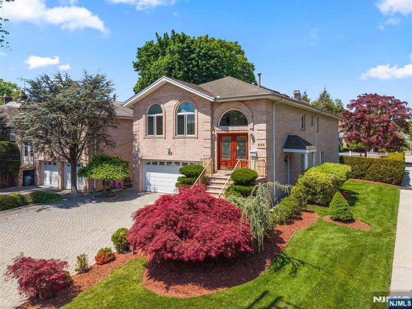 499 Morse Avenue, Ridgefield NJ 07657