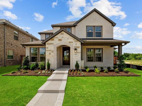 1012  Violet Drive , Crowley Texas 76036