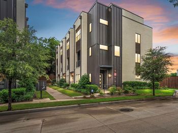 2741  Merrimac Street 