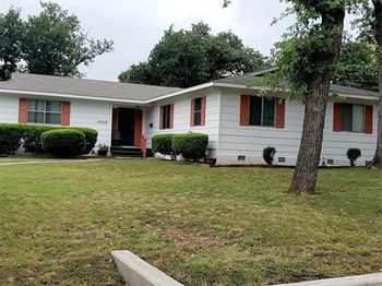 3428  Montague Street 