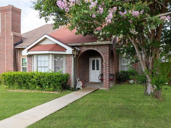 4947  Lomax Drive , Dallas Texas 75227