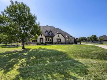 1501  Willow Tree Drive 