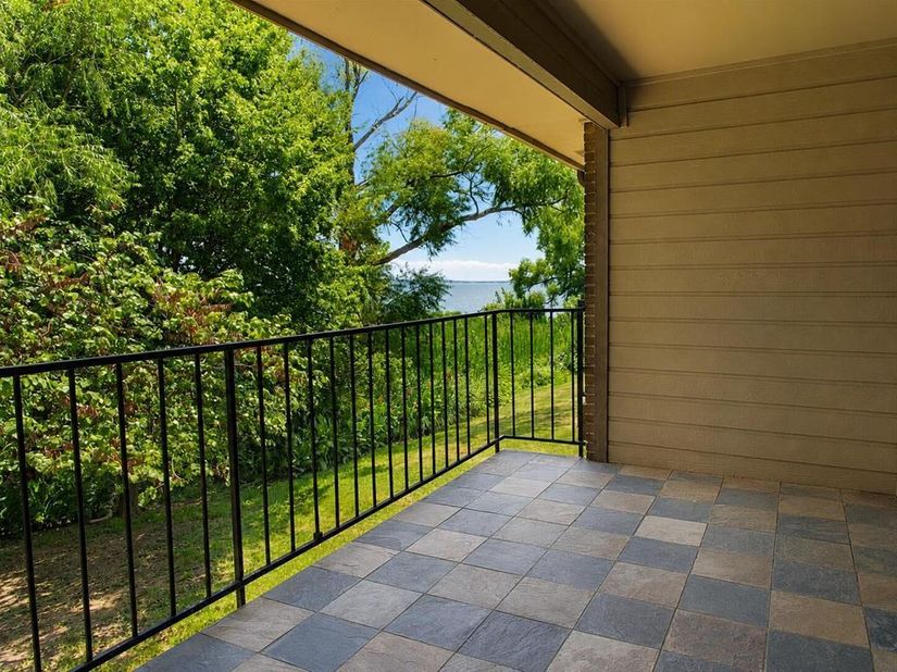 4452  Chaha Road  202, Garland Texas 75043