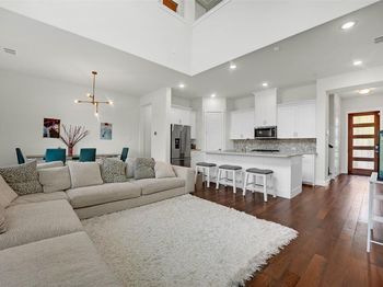 7880  Minglewood Lane 