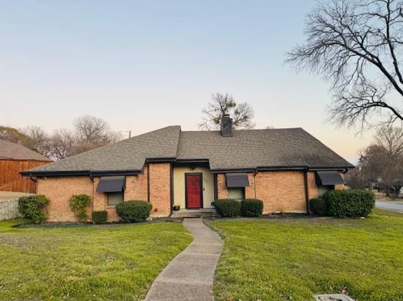 4722  Fallon Place , Dallas Texas 75227