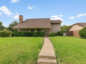 3302  Ivanhoe Lane 