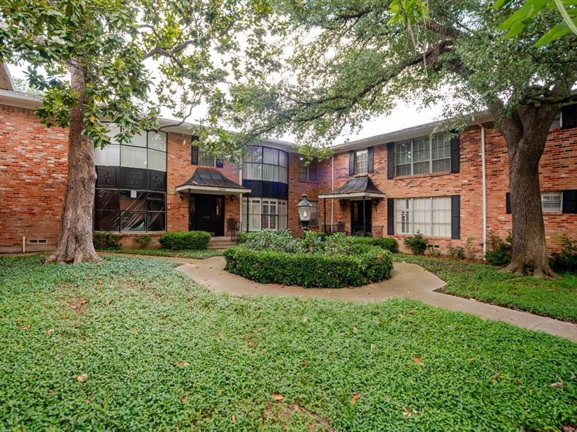 6345  Bandera Avenue , Dallas Texas 75225