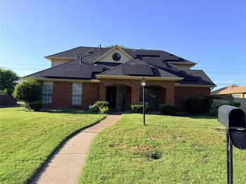 916  Manor Drive 