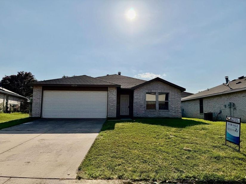 4249  Gray Fox Drive , Fort Worth Texas 76123