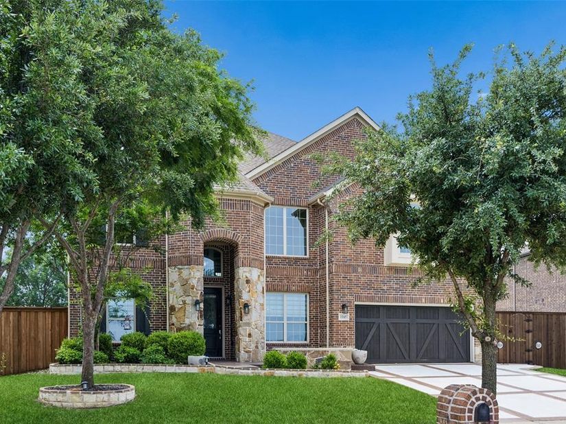 1165  Clearwater Drive , Frisco Texas 75036