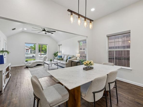 630 W Neely Street , Dallas Texas 75208