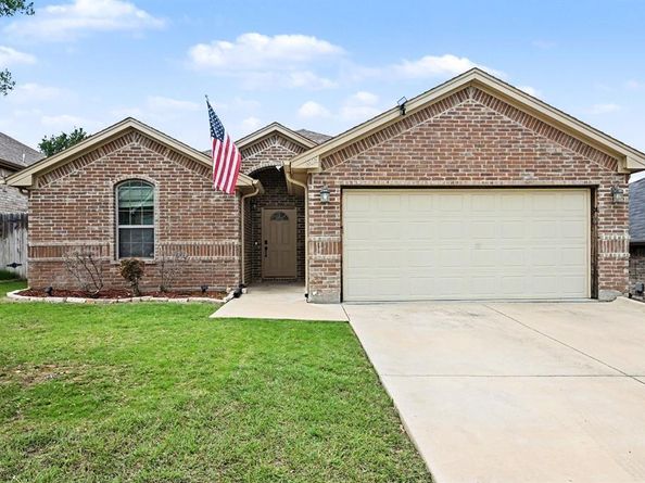 808 N Ridge Drive , White Settlement Texas 76108