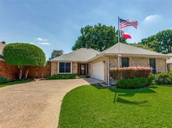 2713  Laurel Oaks Drive 