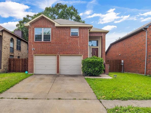 704  Meadowcreek Court , Garland Texas 75043