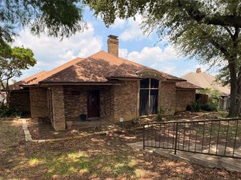 2806  Harpers Ferry Lane 