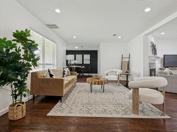 7707  La Avenida Drive 