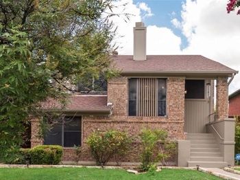 1613  Kingspoint Drive 