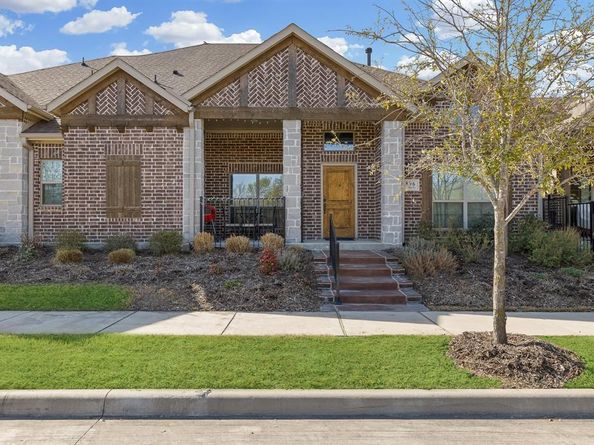 896  Hatton Sumner Place , Arlington Texas 76005