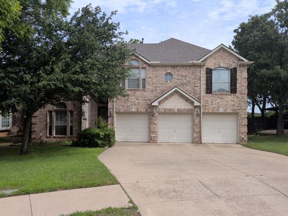 917  Greenfield Court , Kennedale Texas 76060
