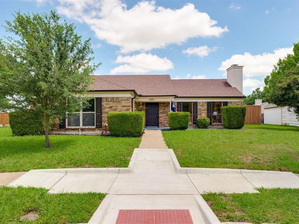 1221  Sicily Court , Garland Texas 75040