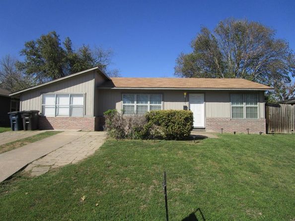 5204  Curzon Avenue , Fort Worth Texas 76107